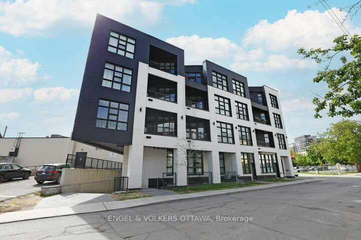Property Photo:  101 Pinhey Street 104  ON K1Y 1T7 