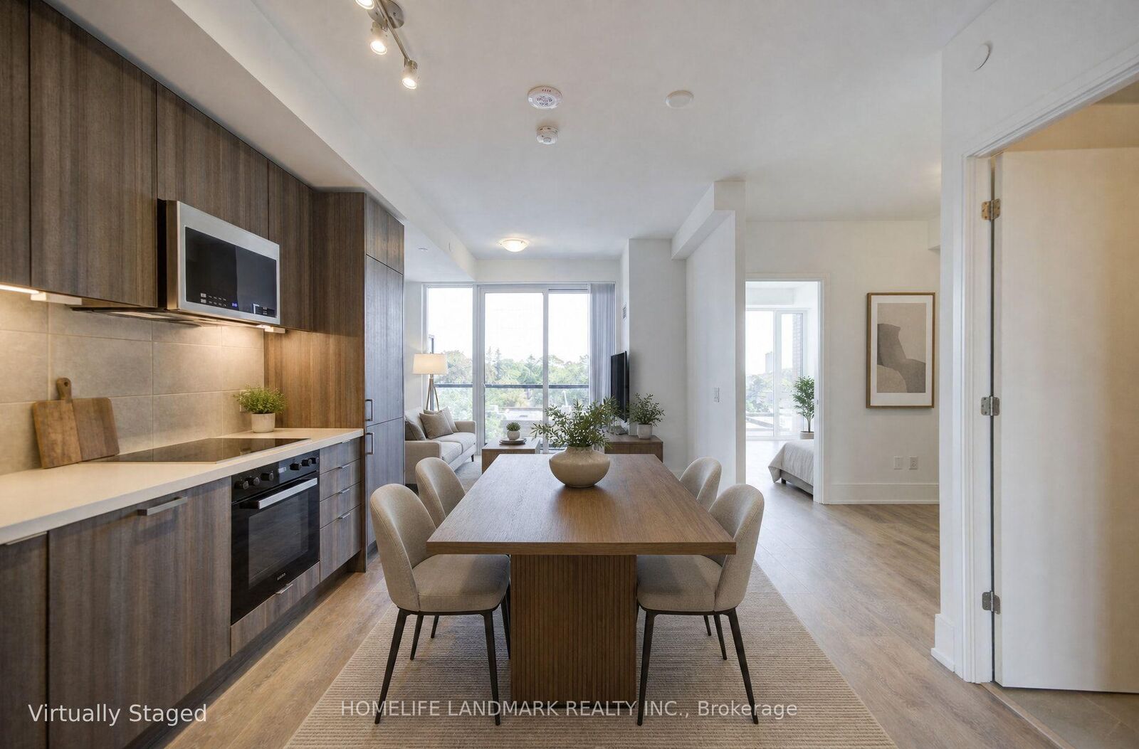 Property Photo:  2450 Bloor Street W 310  ON M6S 0A9 
