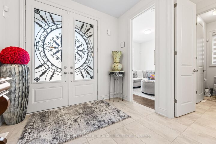 Property Photo:  28 Bellflower Crescent  ON L0G 1W0 