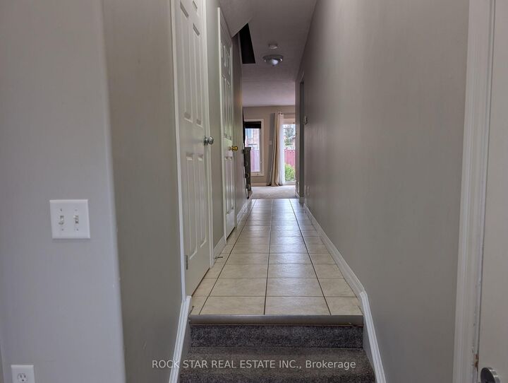 Property Photo:  510 Banffshire Crescent  ON N2R 1W7 