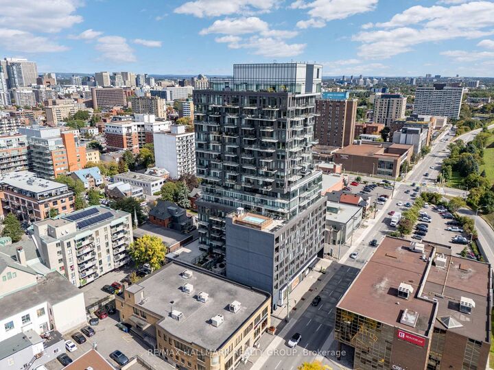 Property Photo:  203 Catherine Street 14  ON K2P 1J5 