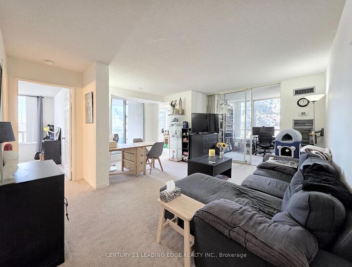 Property Photo: 7 Bishop Avenue 314 ON M2M 4J4