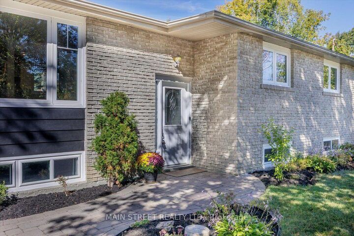 Property Photo:  38 Townsend Avenue  ON L3Z 1Y1 