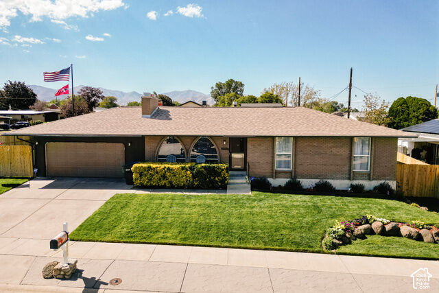 Property Photo: 4060 S Laredo Way UT 84120
