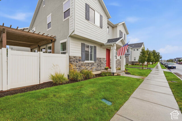 Property Photo:  1932 W Parkview Dr  UT 84075 