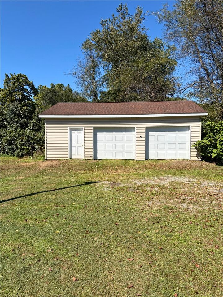 Property Photo:  628 Carlton Road  PA 16311 