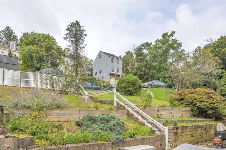 Property Photo:  917 North Ave  PA 15209 