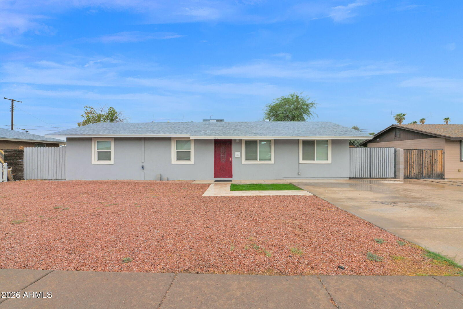 Property Photo:  2021 E 10th Street  AZ 85281 