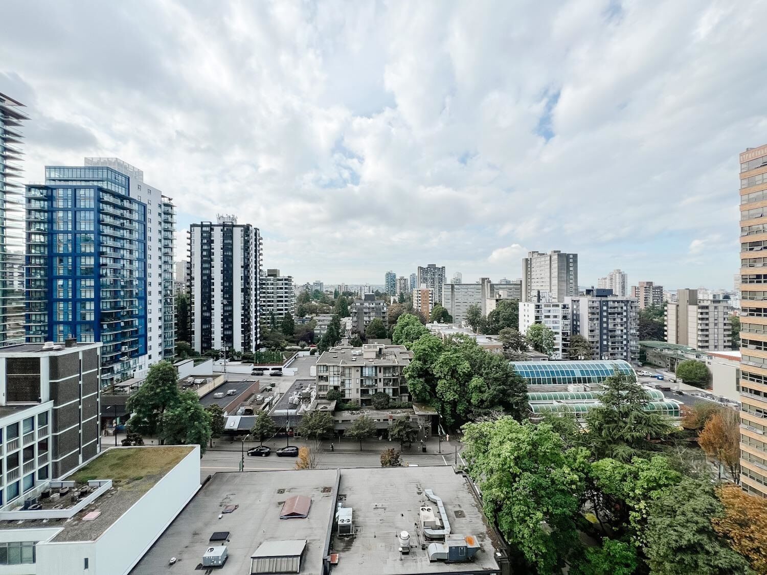 Property Photo:  1568 Alberni Street 1406  BC V6G 0E3 