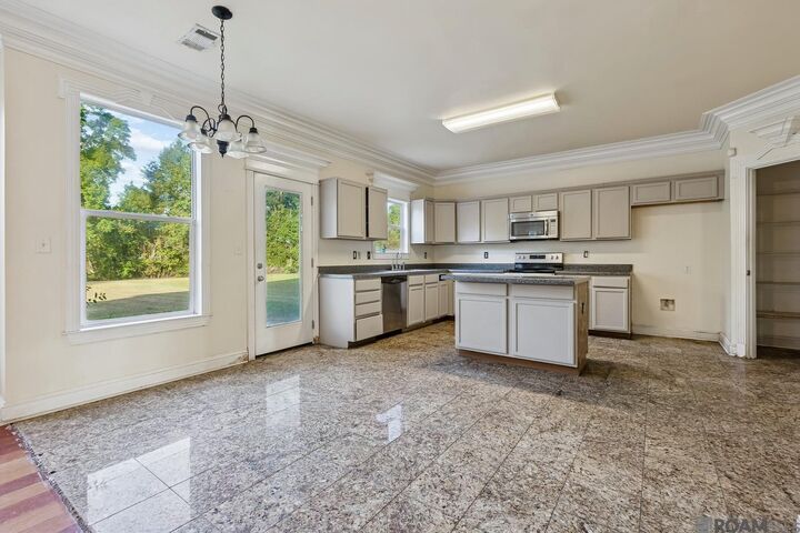 Property Photo: 37035 Murphy Webb Ave LA 70769