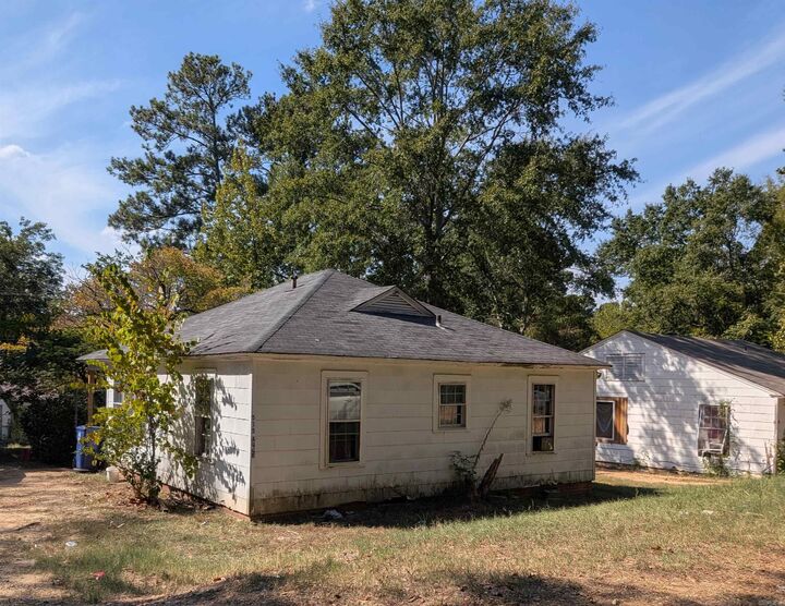 Property Photo:  515 NW Agee  AR 71701 