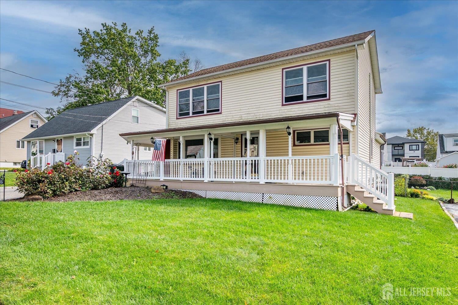 Property Photo:  15 Lowell Street  NJ 08830 