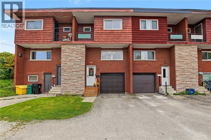 Property Photo:  9 Greenbrook Drive  ON N2M 4J5 