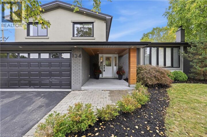 Property Photo:  134 Fairwood Place West  ON L7T 4B6 