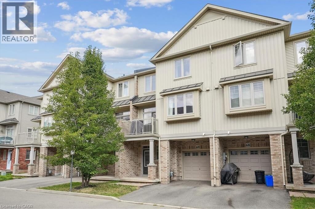 Property Photo:  6 Chestnut Drive 69  ON L3M 0C4 