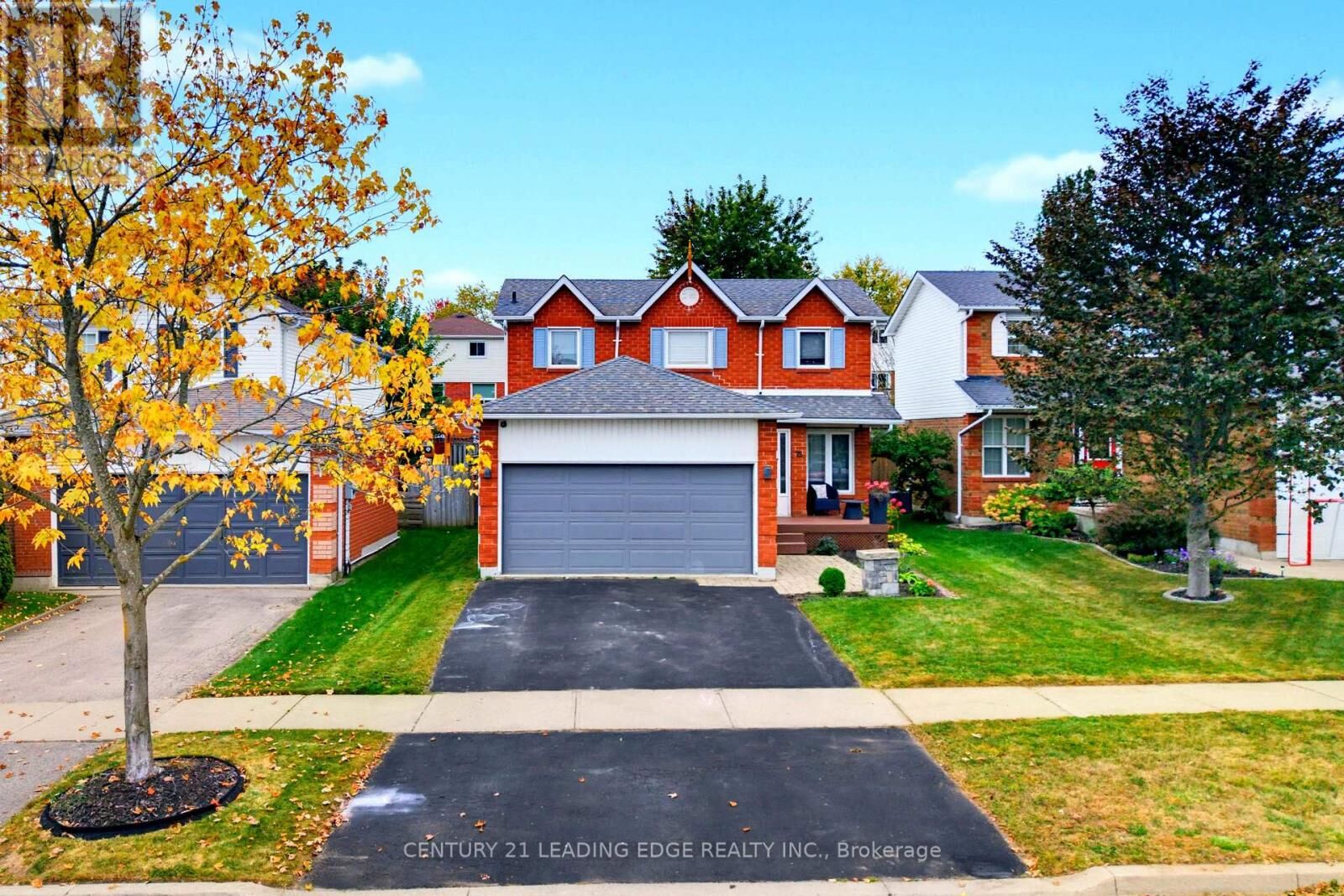 Property Photo: 75 Hooper Square ON L1C 4X8