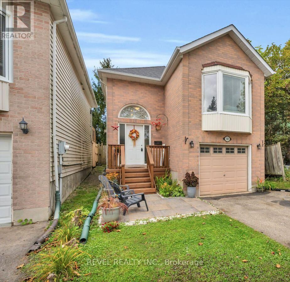 Property Photo:  302 Shelburne Place  ON L9V 3A9 