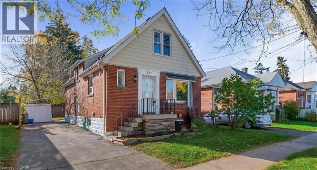 Property Photo:  284 Brucedale Avenue East  ON L9A 1P9 