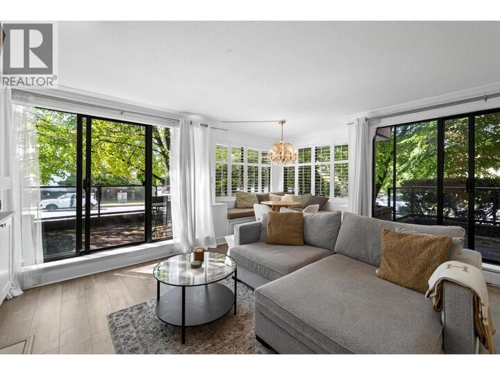 Property Photo:  1702 Chesterfield Avenue 101  BC V7M 2P1 