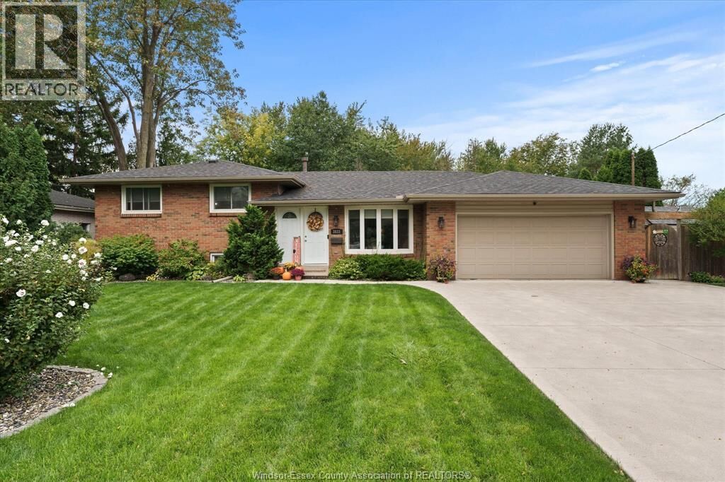Property Photo:  3831 Kathleen  ON N9G 1R1 