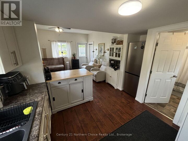 Property Photo: 14 Scramble Avenue ON P9N 3H1