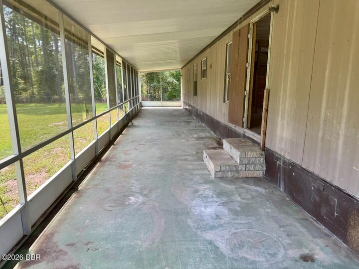 Property Photo: 1542 Beech Boulevard FL 32110
