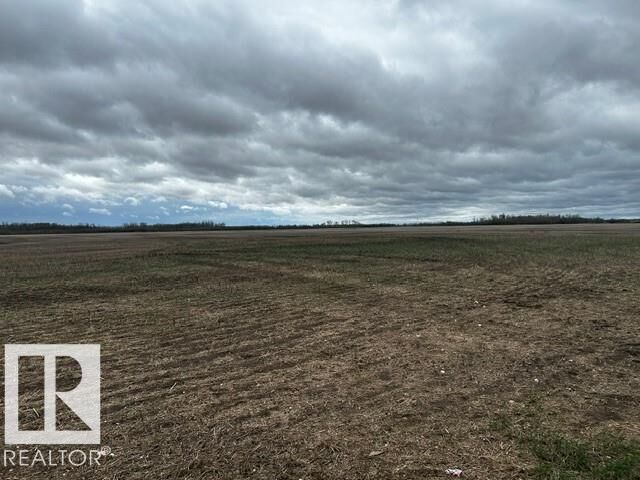 Property Photo:  Lamont County Acres  AB T0B 2R0 