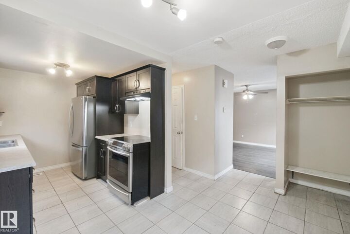 Property Photo:  193F Homestead Crescent NW  AB T5A 2Y2 