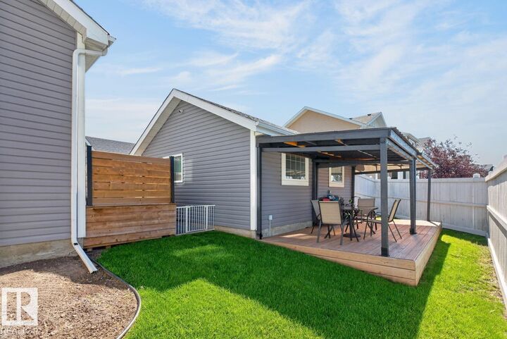 Property Photo:  424 Simmonds Way  AB T9E 0E6 