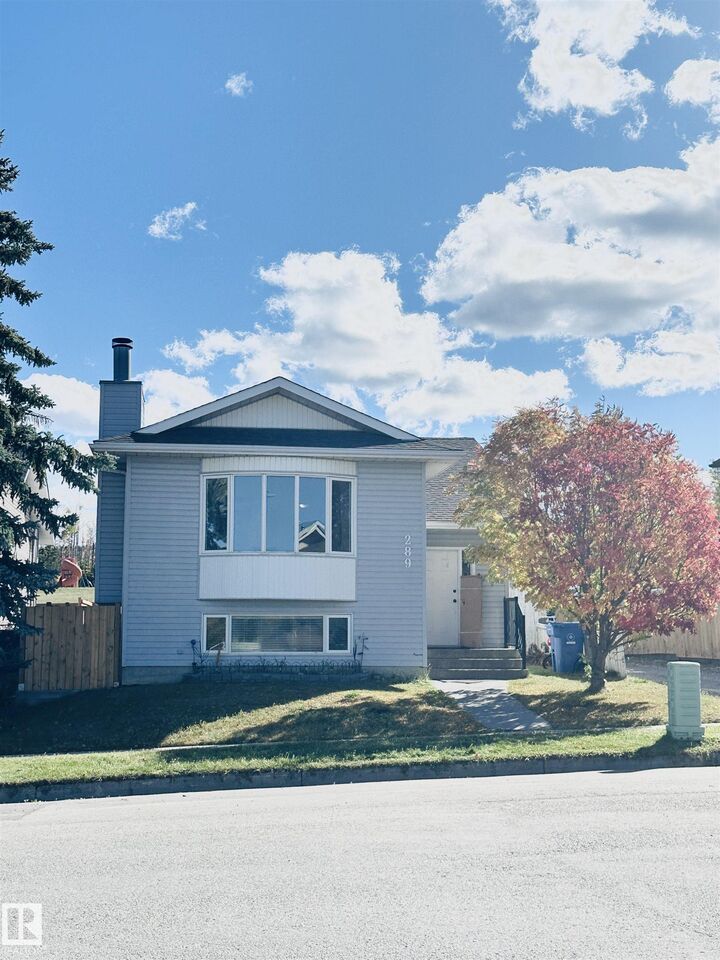 Property Photo:  289 Tocher Avenue  AB T7V 1H6 