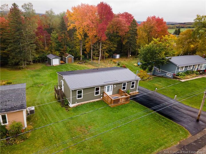 Property Photo:  178 Pleasant Avenue  NB E4E 1Y2 