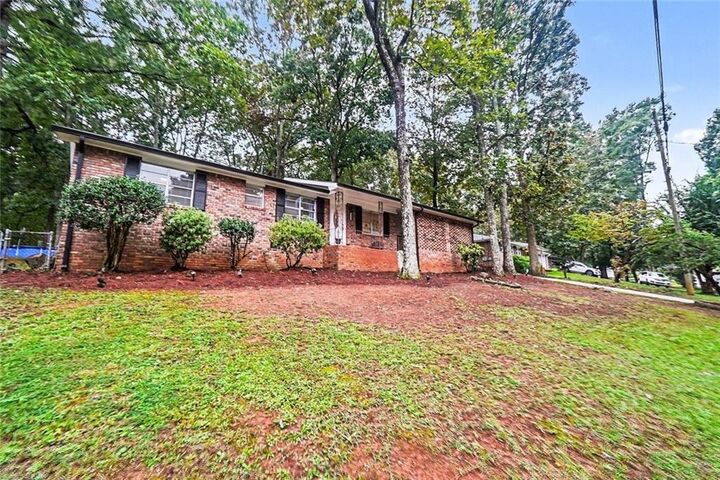 Property Photo:  5714 Amalfi Way  GA 30135 