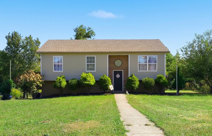 Property Photo:  3007 Bell Court  KY 40475 