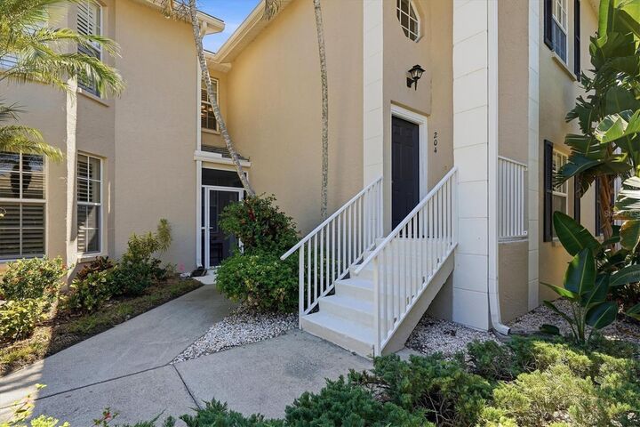 Property Photo:  111 Woodbridge Drive 204  FL 34293 