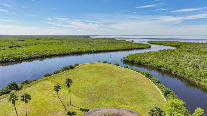 Property Photo:  5600 Sea Edge Drive  FL 33950 