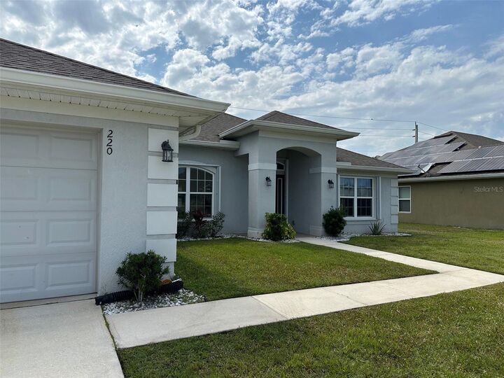 Property Photo:  220 Nardo Avenue SW  FL 32908 