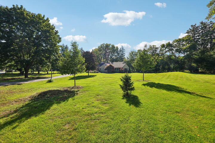 Property Photo: 9151 W Grange Ave WI 53130