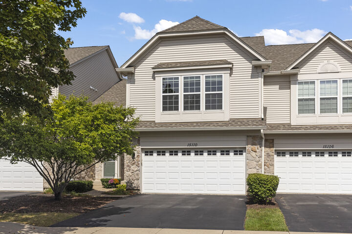 Property Photo:  15110 W Laurel Lane  IL 60441 