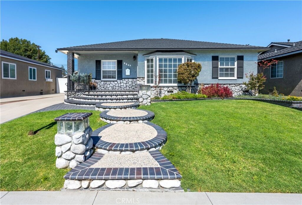 Property Photo:  6209 Elsa Street  CA 90713 