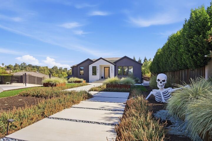 Property Photo: 10925 Goldsborough Circle CA 95361