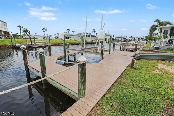 Property Photo: 17781 Eglantine Lane FL 33931