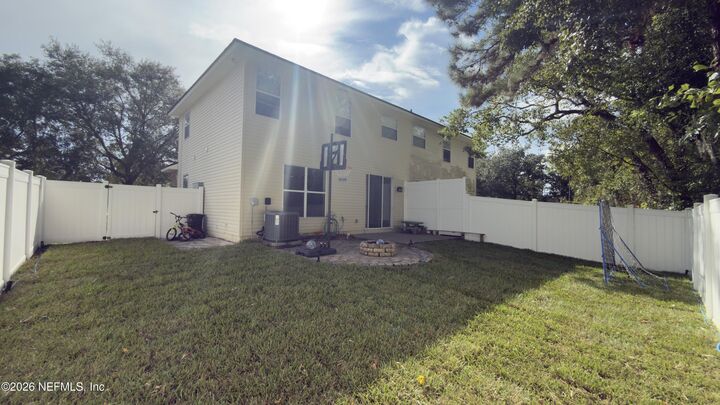 Property Photo: 12222 Sweet Branch Court FL 32218
