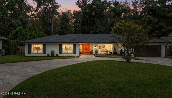 Property Photo:  2423 Castellon Drive N  FL 32217 