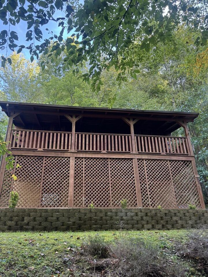Property Photo:  889 Wagon Train Road  NC 28906 