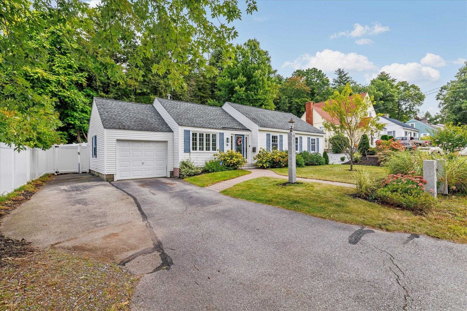 Property Photo:  19 Monadnock Street  NH 03064-6236 