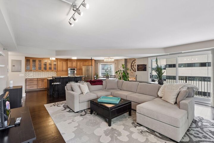 Property Photo:  121 Washington Avenue S 701  MN 55401 