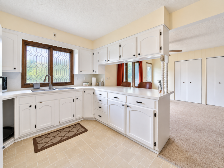 Property Photo:  821 3rd Avenue NE  MN 56479 