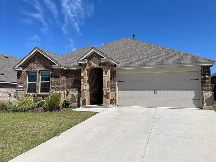 Property Photo:  9901 Autumn Leaves Lane  TX 76227 