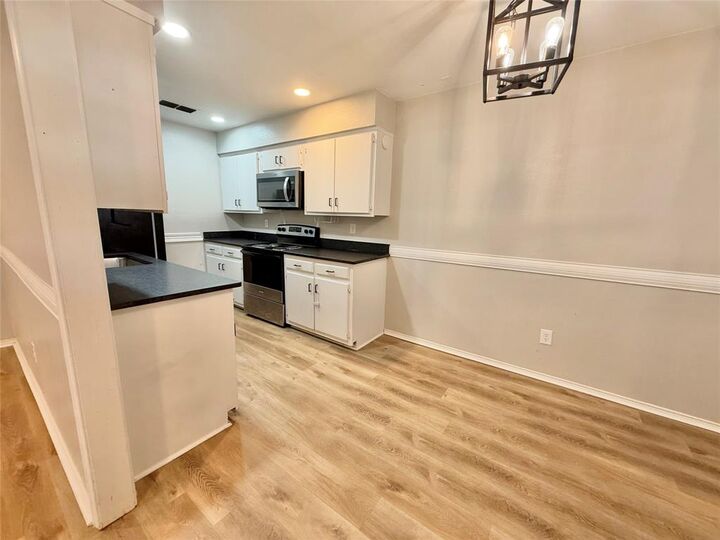 Property Photo:  210 Park Street W  TX 75482 
