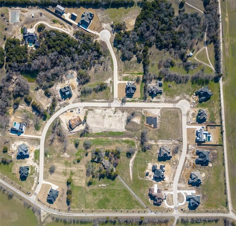 Property Photo:  3831 Jacks Loop  TX 76065 